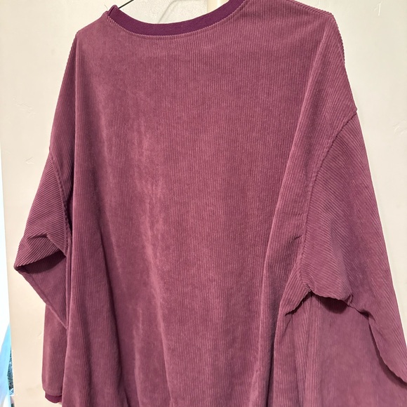 Burgundy 'Howdy' Sweatshirt - Picture 2 of 3